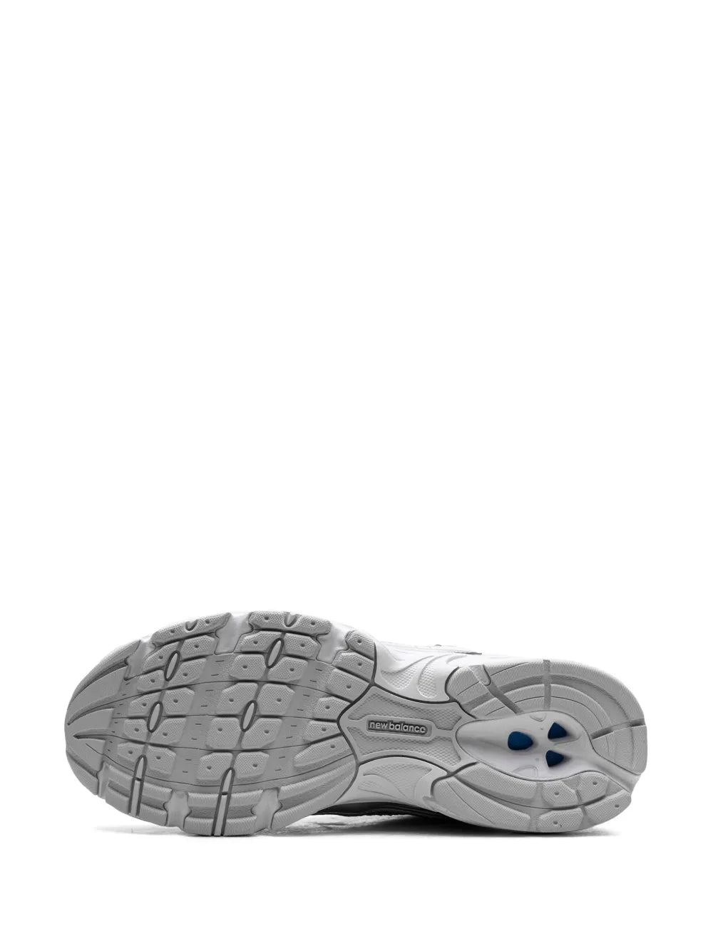 NB 530 'Moonbeam/Silver Metallic'